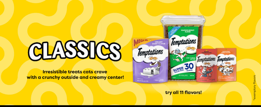 Temptations Classic Crunchy and Soft Cat Treats – Pack of 3